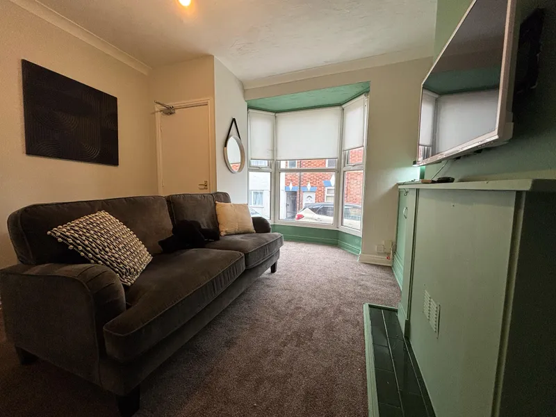 4 Bedroom | Student House | West End // Sept 2026 - Image 11